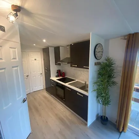 אתר קמפינג Luxe Chalet Met Mooie Uitzicht Berkhout