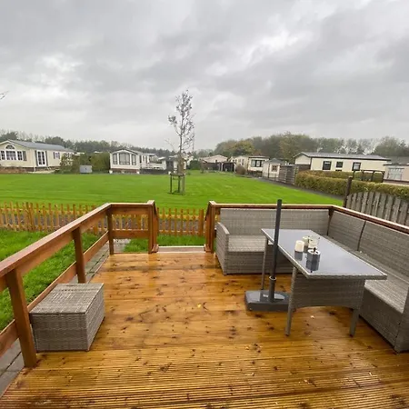 אתר קמפינג Luxe Chalet Met Mooie Uitzicht Berkhout