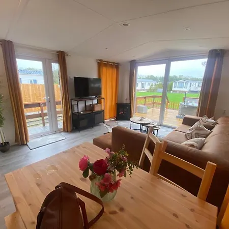 אתר קמפינג Luxe Chalet Met Mooie Uitzicht *